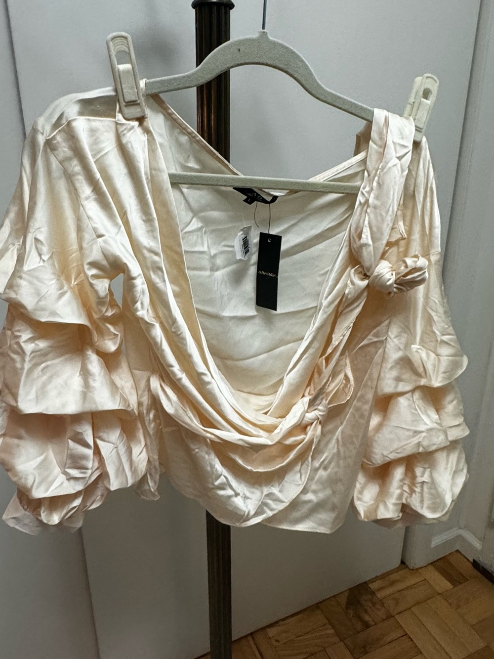 Draped Cream Puff-Sleeve Blouse with Knot Detail